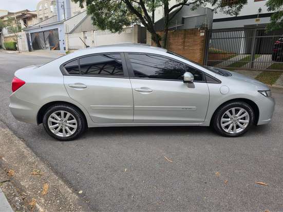 HONDA-CIVIC-2012