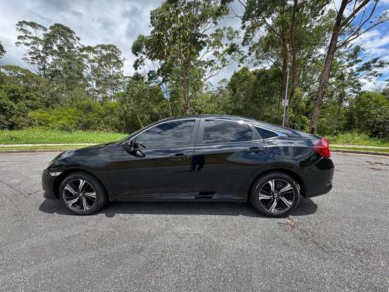 HONDA-CIVIC-2018