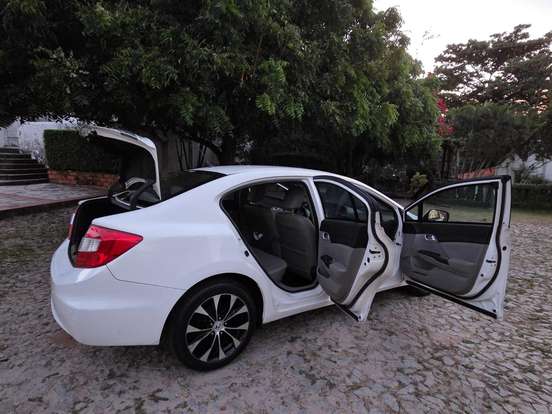 HONDA-CIVIC-2015