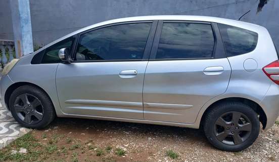 HONDA-FIT-2010