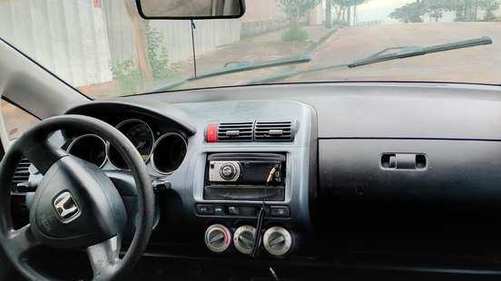 HONDA-FIT-2007