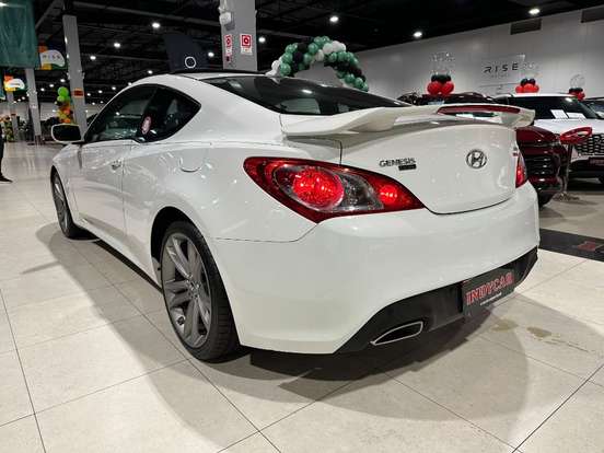 HYUNDAI-GENESIS-2.0 TRACK COUPÉ 16V TURBO GASOLINA 2P MANUAL HYUNDAI-GENESIS-2010