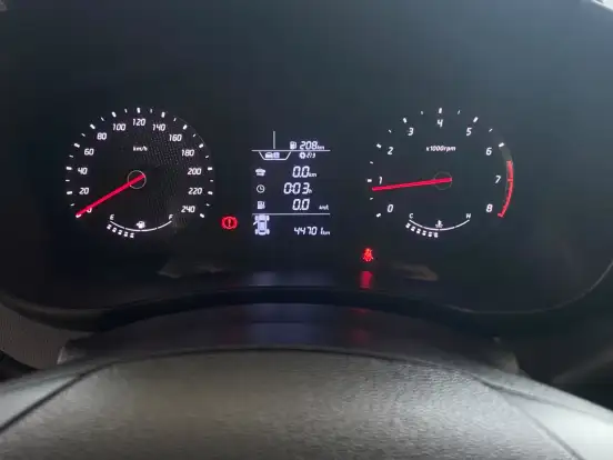HYUNDAI-HB20-2023