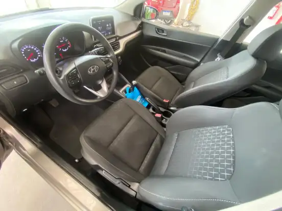 HYUNDAI-HB20-2023