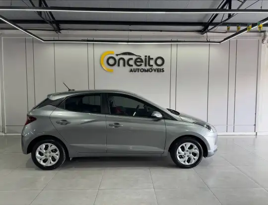 HYUNDAI-HB20-2021