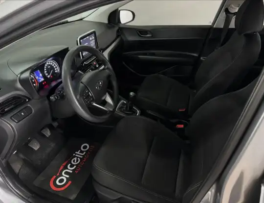 HYUNDAI-HB20-2021