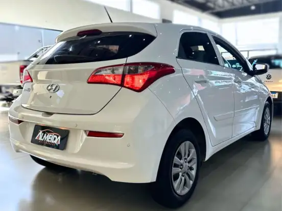 HYUNDAI-HB20-1.0 COMFORT STYLE 12V FLEX 4P MANUAL HYUNDAI-HB20-2015
