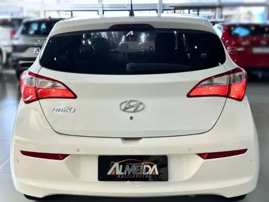 HYUNDAI-HB20-1.0 COMFORT STYLE 12V FLEX 4P MANUAL HYUNDAI-HB20-2015