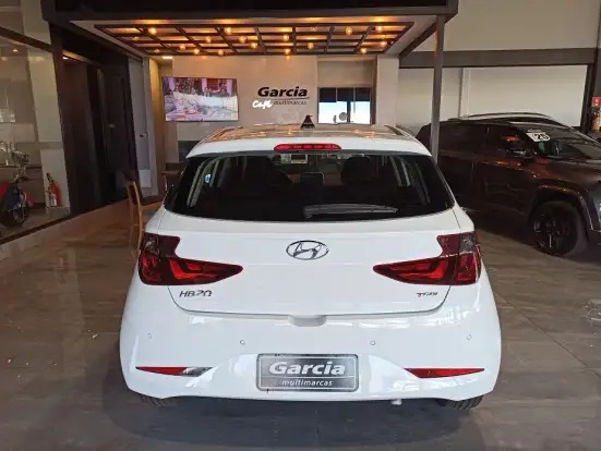 HYUNDAI-HB20-2022