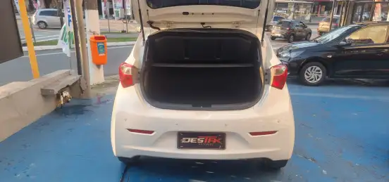 HYUNDAI-HB20-2013