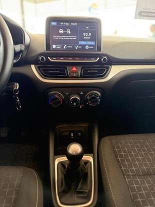 HYUNDAI-HB20-2024