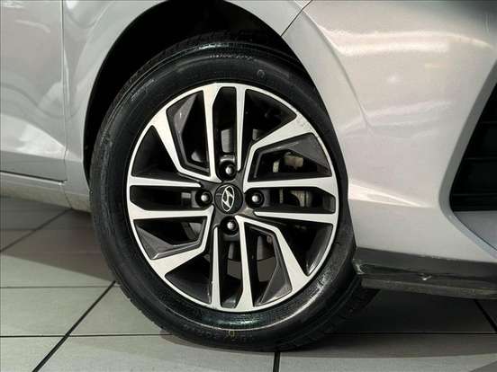 HYUNDAI-HB20-2022