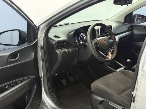 HYUNDAI-HB20-2021