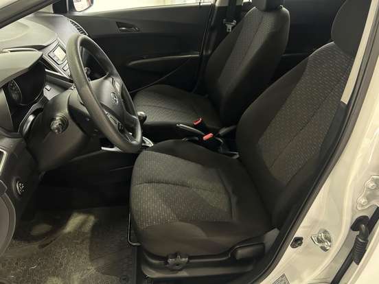 HYUNDAI-HB20-2018