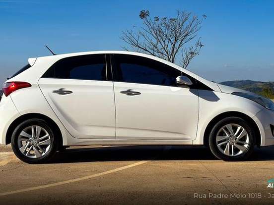 HYUNDAI-HB20-1.6 PREMIUM 16V FLEX 4P MANUAL HYUNDAI-HB20-2014