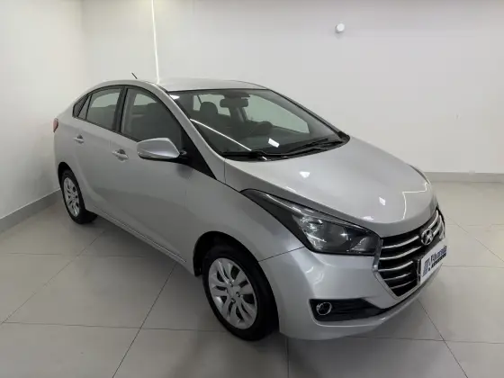 HYUNDAI HB20S 1.6 COMFORT PLUS 16V FLEX 4P AUTOMÁTICO