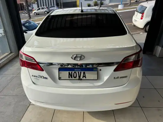 HYUNDAI-HB20S-1.6 COMFORT PLUS 16V FLEX 4P MANUAL HYUNDAI-HB20S-2013