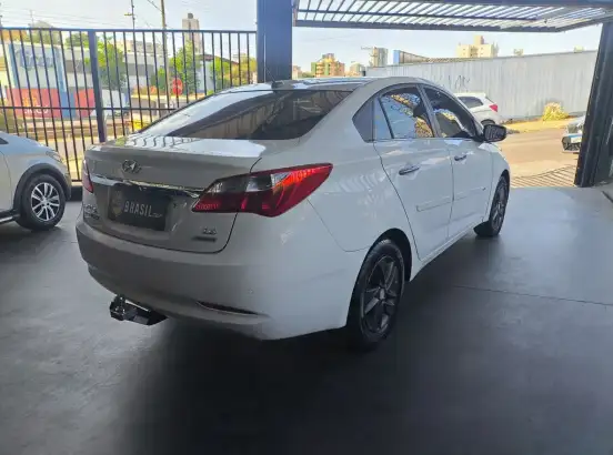 HYUNDAI-HB20S-2015