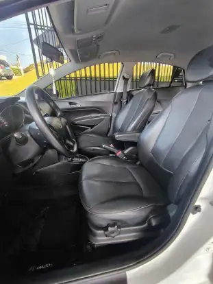 HYUNDAI-HB20S-2015
