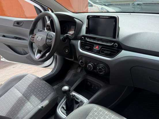 HYUNDAI-HB20S-2024