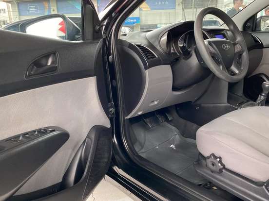 HYUNDAI-HB20S-2014