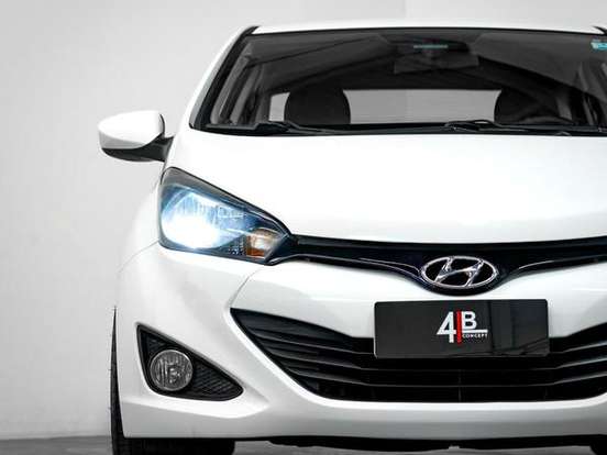 HYUNDAI-HB20S-1.6 COMFORT PLUS 16V FLEX 4P AUTOMÁTICO HYUNDAI-HB20S-2015