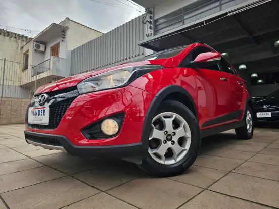 HYUNDAI-HB20X-2015