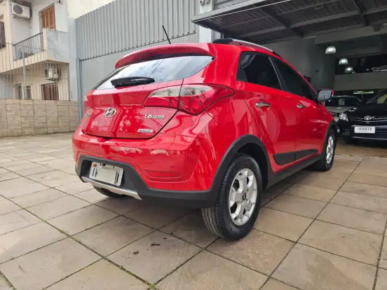 HYUNDAI-HB20X-2015