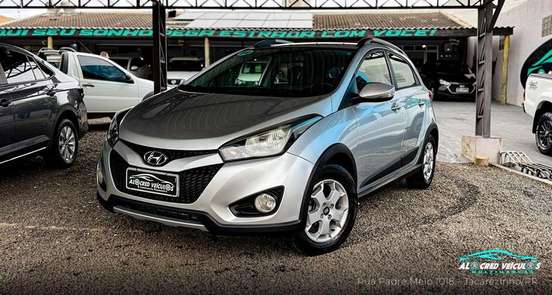 HYUNDAI-HB20X-2013