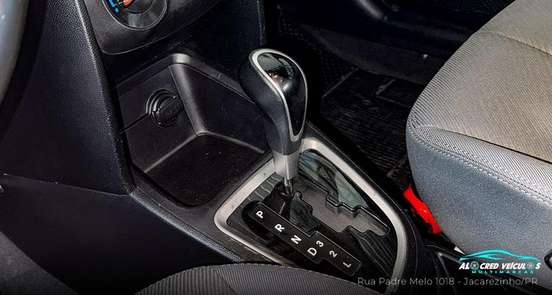 HYUNDAI-HB20X-2013