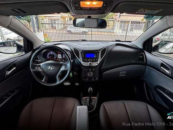 HYUNDAI-HB20X-1.6 16V PREMIUM FLEX 4P AUTOMÁTICO HYUNDAI-HB20X-2013