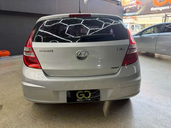 HYUNDAI-I30-2010