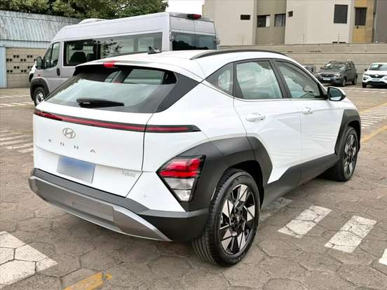 HYUNDAI-KONA-2025