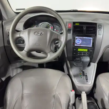 HYUNDAI-TUCSON-2012