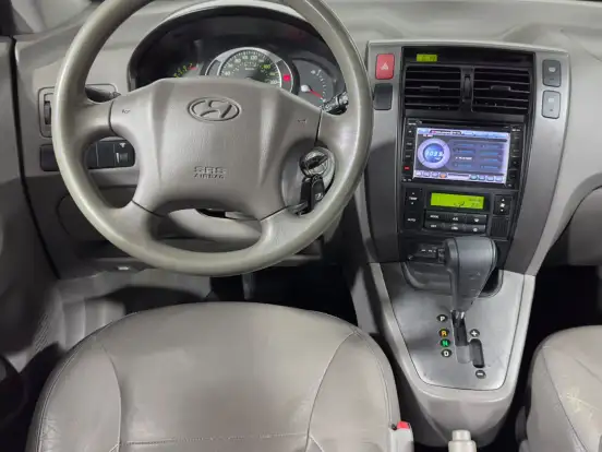 HYUNDAI-TUCSON-2.0 MPFI GLS 16V 143CV 2WD FLEX 4P AUTOMÁTICO HYUNDAI-TUCSON-2012