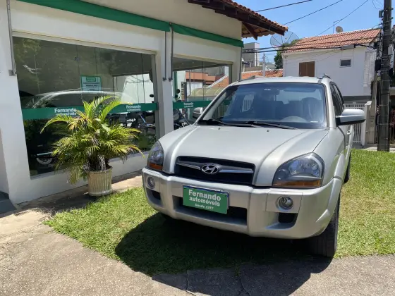 HYUNDAI TUCSON 2.0 MPFI GLS 16V 143CV 2WD GASOLINA 4P AUTOMÁTICO
