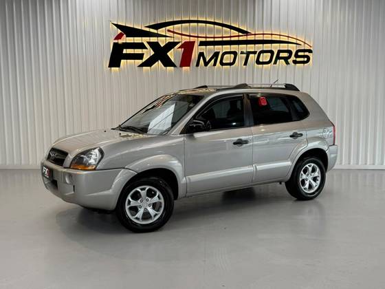 HYUNDAI TUCSON 2.0 MPFI GL 16V 142CV 2WD GASOLINA 4P MANUAL