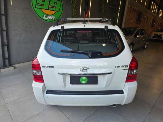 HYUNDAI-TUCSON-2014
