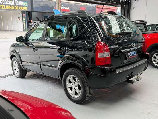 HYUNDAI-TUCSON-2.0 MPFI GLS 16V 143CV 2WD FLEX 4P AUTOMÁTICO HYUNDAI-TUCSON-2015