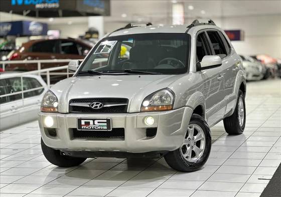 HYUNDAI TUCSON 2.0 MPFI GLS 16V 143CV 2WD GASOLINA 4P AUTOMÁTICO