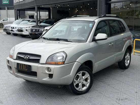 HYUNDAI-TUCSON-2.0 MPFI GLS 16V 143CV 2WD GASOLINA 4P AUTOMÁTICO HYUNDAI-TUCSON-2013