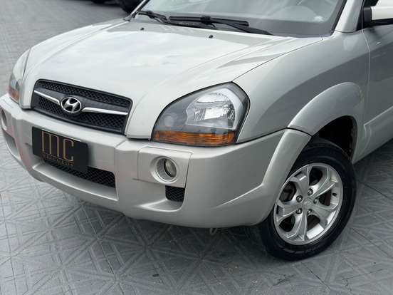 HYUNDAI-TUCSON-2.0 MPFI GLS 16V 143CV 2WD GASOLINA 4P AUTOMÁTICO HYUNDAI-TUCSON-2013