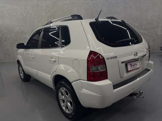 HYUNDAI-TUCSON-2.0 MPFI GLS BASE 16V 143CV 2WD FLEX 4P AUTOMÁTICO HYUNDAI-TUCSON-2015