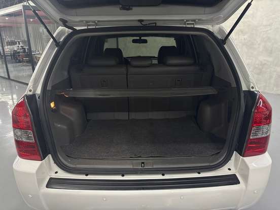 HYUNDAI-TUCSON-2.0 MPFI GLS BASE 16V 143CV 2WD FLEX 4P AUTOMÁTICO HYUNDAI-TUCSON-2015