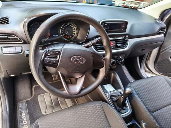 HYUNDAI-HB20-2022