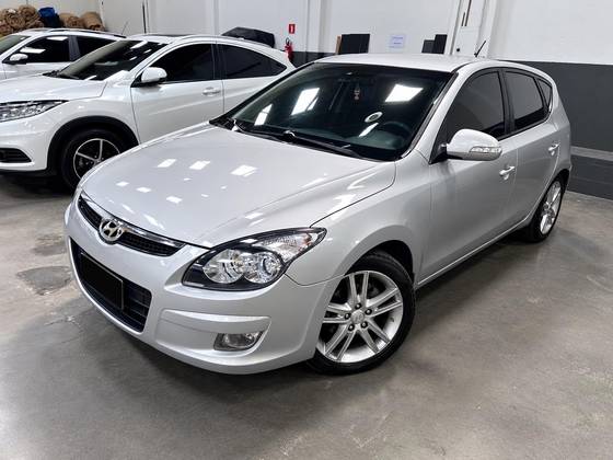 HYUNDAI I30 2.0 MPFI GLS 16V GASOLINA 4P MANUAL