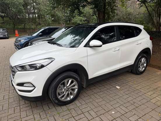 HYUNDAI-TUCSON-2021