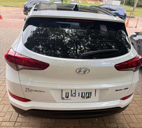HYUNDAI-TUCSON-2021
