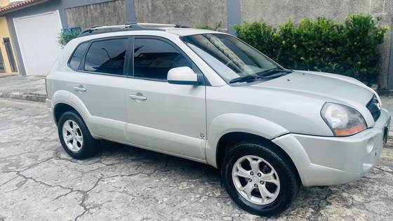 HYUNDAI TUCSON 2.0 MPFI GLS 16V 143CV 2WD GASOLINA 4P AUTOMÁTICO