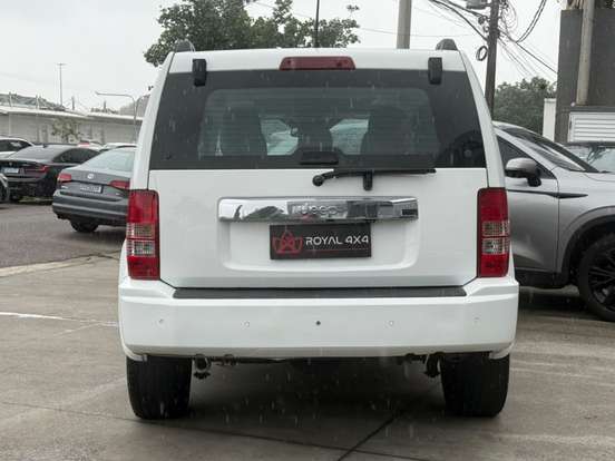 JEEP-CHEROKEE-2012